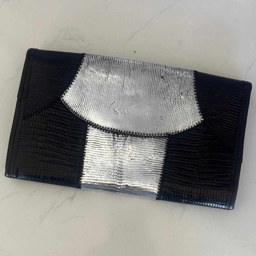 Vintage Carlos Falchi Elegant Black and Silver Clutch - Picture 3 of 4